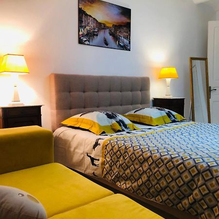 Cosy appart en plein coeur de la Marsa Extérieur photo