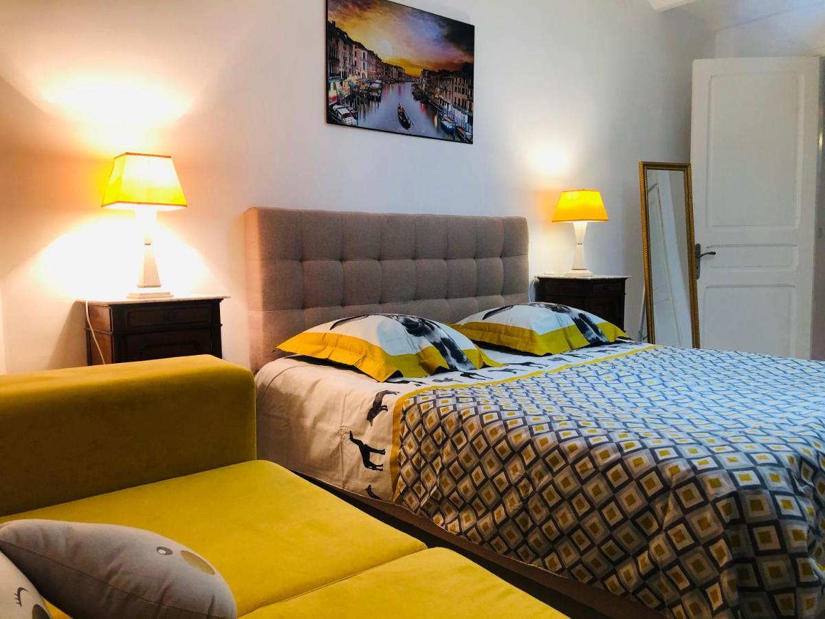 Cosy appart en plein coeur de la Marsa Extérieur photo