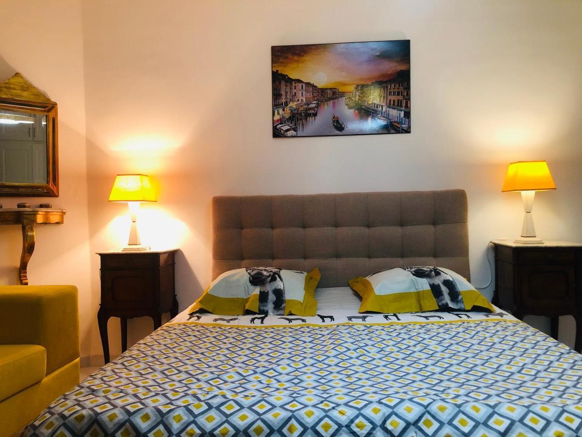 Cosy appart en plein coeur de la Marsa Extérieur photo